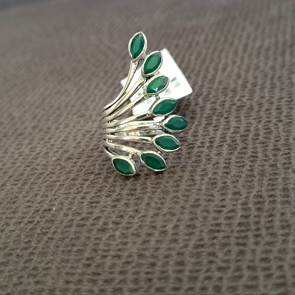 Shivam Cascading Green💚 Onyx Petals Ring💍 - NWT - Picture 16 of 16